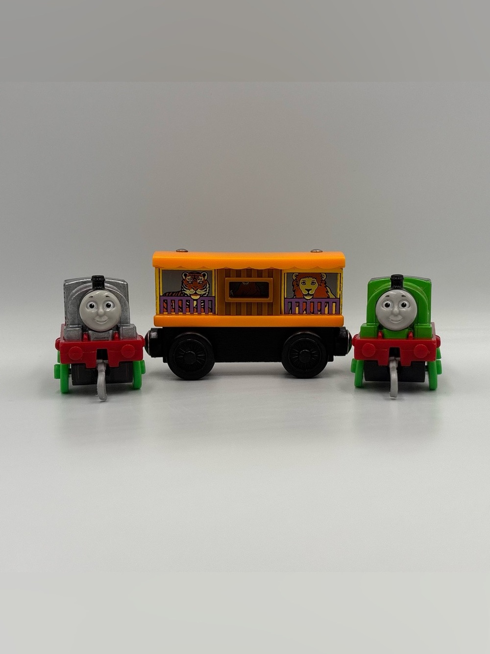 RARE Y2K Thomas & Friends Graffiti Racing Percy & Zoo Car Diecast Train Toy Lot